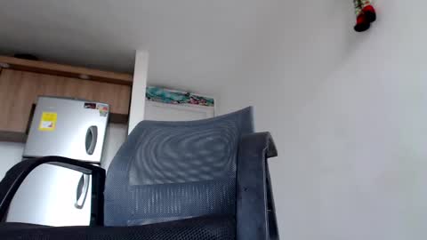 luisfernando01 online show from 1, 2, 2025