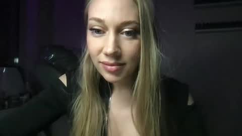 luiva13 online show from 20, 1, 2025