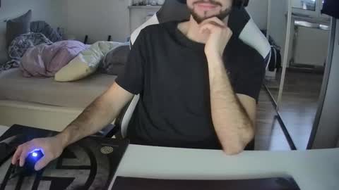 lukasschoetz online show from 29, 12, 2024