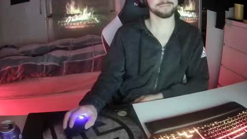 lukasschoetz online show from 6, 2, 2025