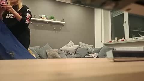 lukasschoetz online show from 24, 11, 2025