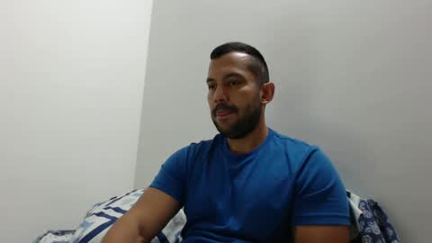 Snapshot of luke_logan chatting on 10, 10, 2025 Luke Logan online show from 10, 10, 2025