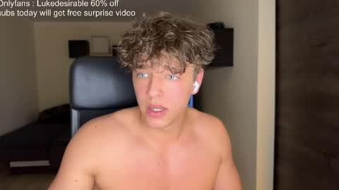 Snapshot of lukedesirable chatting on 14, 5, 2026 lukedesirable online show from 14, 5, 2026