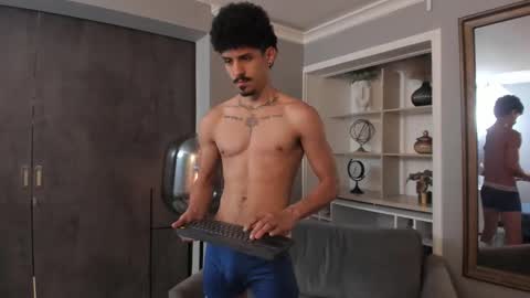 Luke Taylor online show from 10, 10, 2025