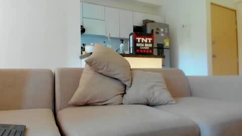Snapshot of lukeglanton17 chatting on 7, 8, 2026 Luke online show from 7, 8, 2026