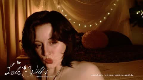 Snapshot of lulawilds chatting on 17, 4, 2026 lula wilds online show from 17, 4, 2026