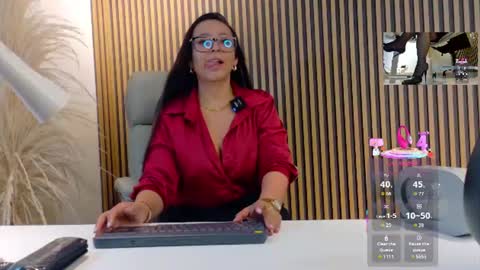 Snapshot of lulu_072 chatting on 18, 6, 2026 lulu online show from 18, 6, 2026