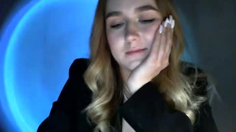 Lulu Baby18 online show from 5, 2, 2025