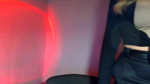 Lulu Baby18 online show from 1, 3, 2025