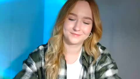 Lulu Baby18 online show from 7, 3, 2025