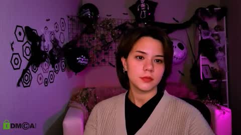 Snapshot of lulu_miss chatting on 21, 10, 2025 Lulu online show from 21, 10, 2025