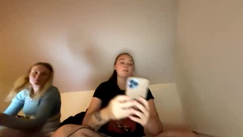 lulubaby03 online show from 9, 11, 2025