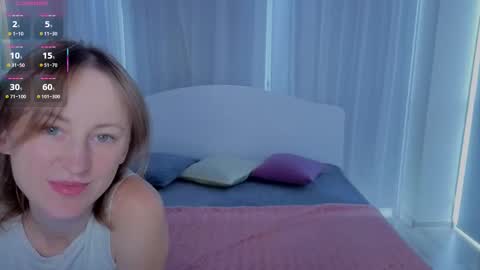 Snapshot of luluchiiii chatting on 17, 9, 2025 Lily online show from 17, 9, 2025