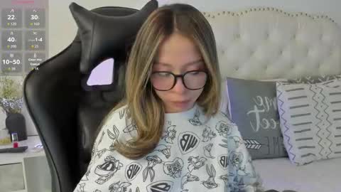 Snapshot of luluuberry chatting on 19, 3, 2026 luluuberry online show from 19, 3, 2026