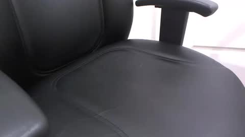 Snapshot of lun_cum chatting on 16, 12, 2025 lun_cum online show from 16, 12, 2025