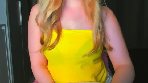 Snapshot of luna1vibe chatting on 1, 5, 2026 luna1vibe online show from 1, 5, 2026