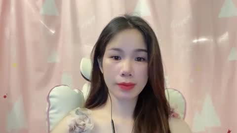 Snapshot of luna4739 chatting on 23, 5, 2026 Luna online show from 23, 5, 2026
