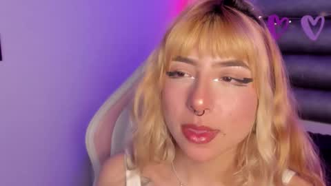 Snapshot of luna__scarlett chatting on 18, 2, 2026 luna online show from 18, 2, 2026