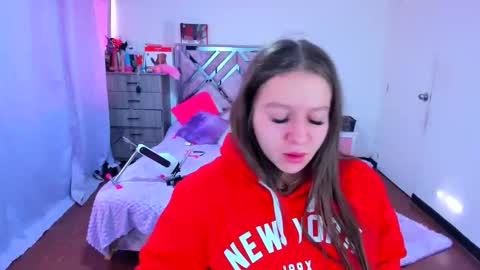 luna_analya online show from 15, 12, 2025