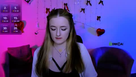 luna_berryy online show from 27, 3, 2026