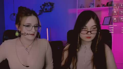 Snapshot of luna_berryy chatting on 25, 4, 2026 luna_berryy online show from 25, 4, 2026
