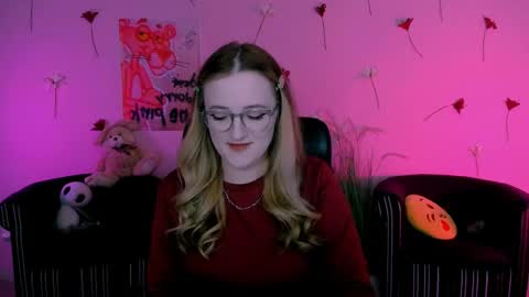 Snapshot of luna_berryy chatting on 2, 6, 2026 luna_berryy online show from 2, 6, 2026