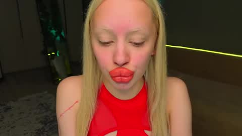 Snapshot of luna_beverly chatting on 21, 5, 2026 luna_beverly online show from 21, 5, 2026