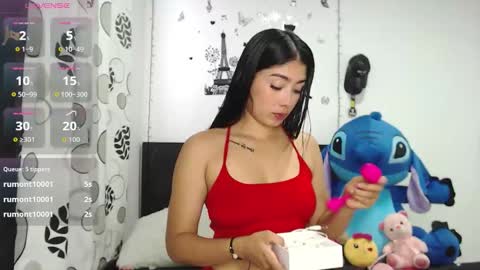 Luna charlotte95 online show from 6, 1, 2026