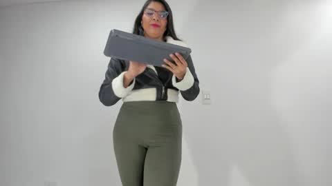 Snapshot of luna_dumont chatting on 13, 6, 2026 luna online show from 13, 6, 2026