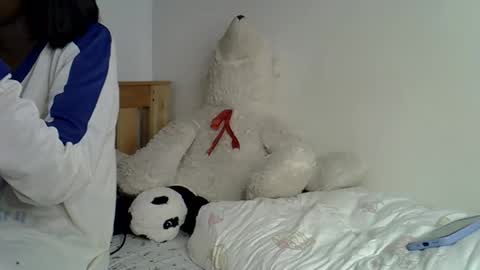 maskedmalkia online show from 2, 4, 2026