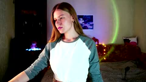 luna_evan online show from 18, 11, 2025