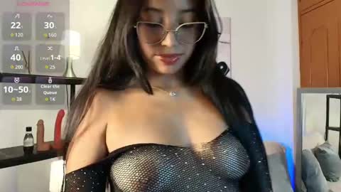 Snapshot of luna_ferrer10 chatting on 17, 4, 2026 Luna Ferrer online show from 17, 4, 2026