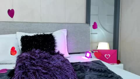 Snapshot of luna_fioree chatting on 20, 2, 2025  Luna Fioree  online show from 20, 2, 2025