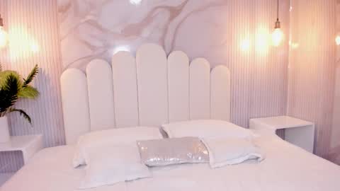 luna_hot_ass online show from 5, 12, 2025