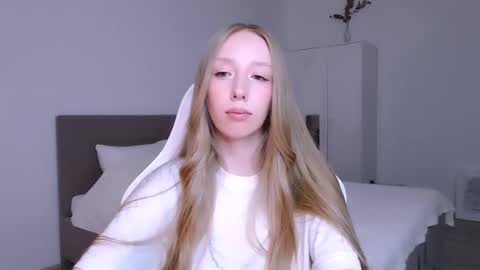 Luna online show from 4, 11, 2025