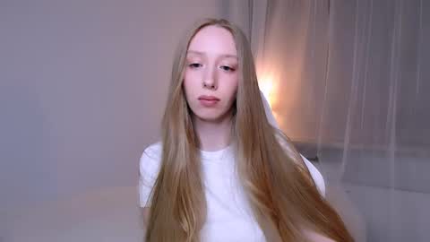 Snapshot of luna_insanity chatting on 17, 4, 2026 Luna online show from 17, 4, 2026