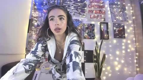 Snapshot of luna_mccoy chatting on 17, 2, 2025 LUNA MCCOY online show from 17, 2, 2025