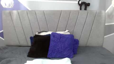 Snapshot of luna_merie chatting on 15, 2, 2026 Luna online show from 15, 2, 2026