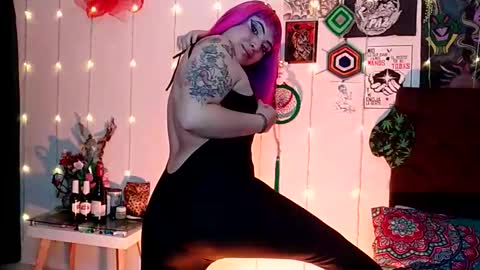 MISS LUNA  online show from 5, 1, 2025