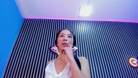 Snapshot of luna_roose1 chatting on 13, 5, 2026 Luna Rosse online show from 13, 5, 2026