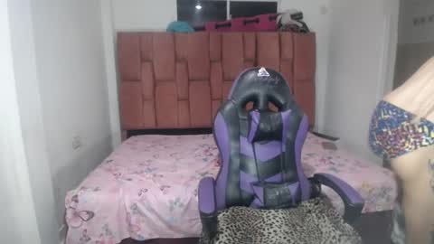 Snapshot of luna_rosita chatting on 6, 12, 2024 Luna online show from 6, 12, 2024