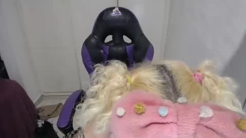 Snapshot of luna_rosita chatting on 18, 12, 2024 Luna online show from 18, 12, 2024