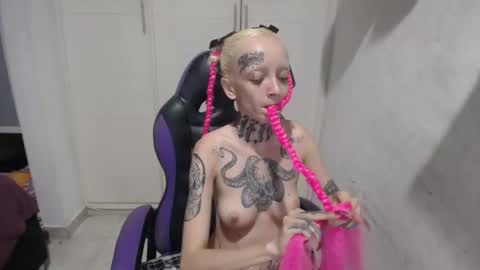 Snapshot of luna_rosita chatting on 2, 2, 2025 Luna online show from 2, 2, 2025