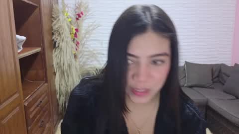 luna_rousse26 online show from 4, 6, 2026