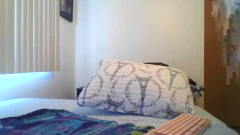 Snapshot of luna_samosienko chatting on 4, 5, 2026 Luna Samosienko online show from 4, 5, 2026