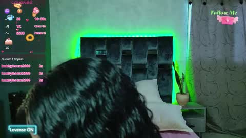 luna_sophya online show from 7, 11, 2025