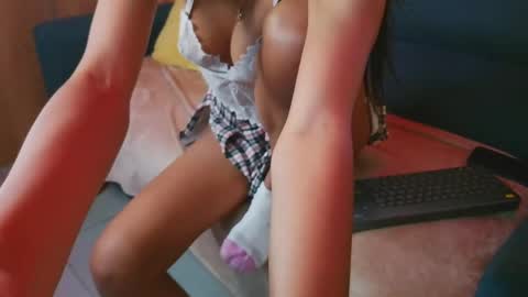Snapshot of luna_valen chatting on 20, 5, 2026 luna_valen online show from 20, 5, 2026