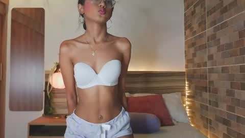Snapshot of luna_valen chatting on 14, 6, 2026 luna_valen online show from 14, 6, 2026