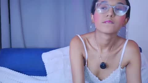 Snapshot of luna_valen chatting on 6, 7, 2026 luna_valen online show from 6, 7, 2026