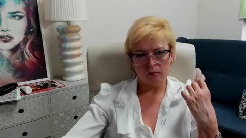 Snapshot of luna_xfantasy chatting on 23, 4, 2026 L u n a online show from 23, 4, 2026